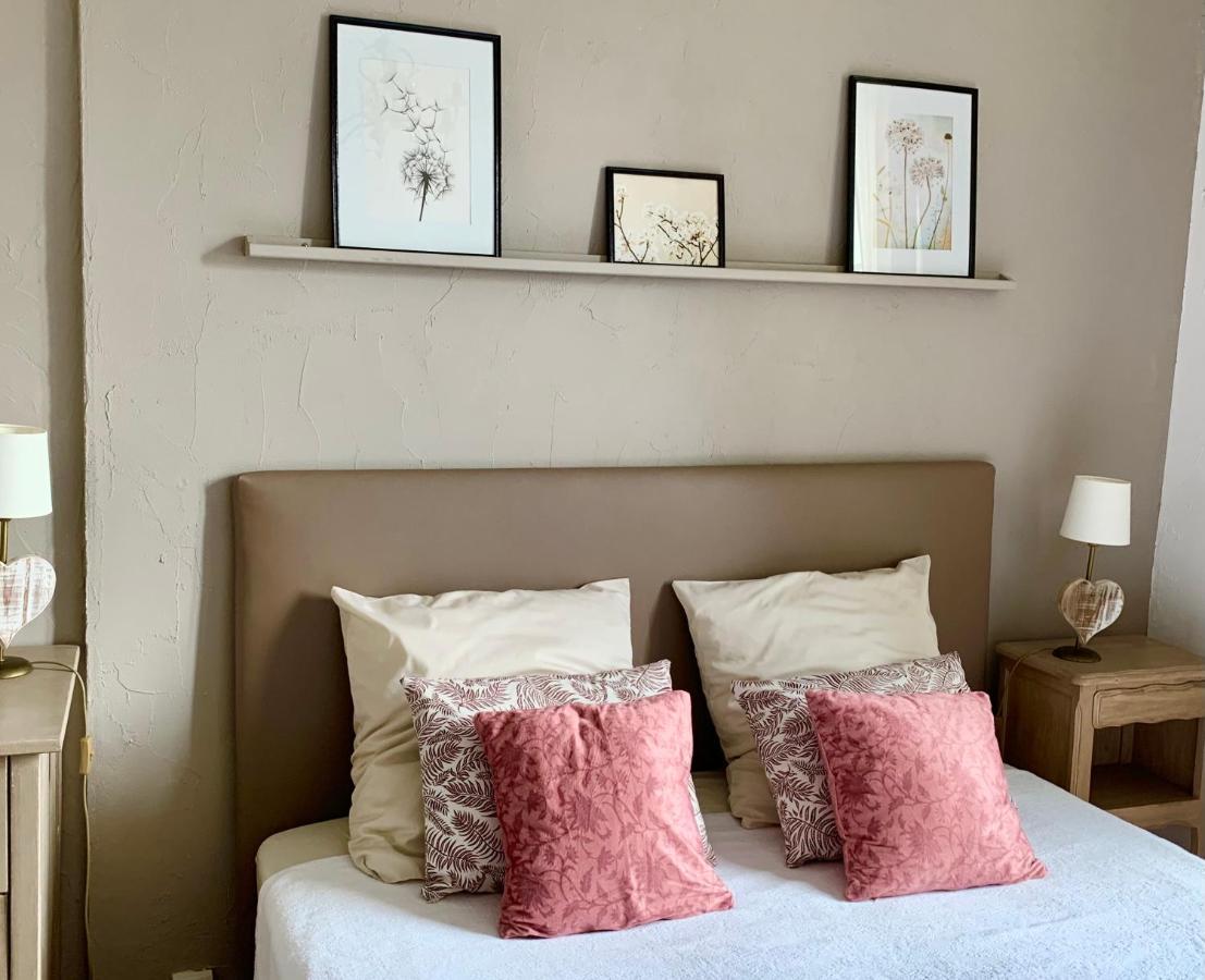 La Maison Du Bourg B&B Puisseguin ภายนอก รูปภาพ