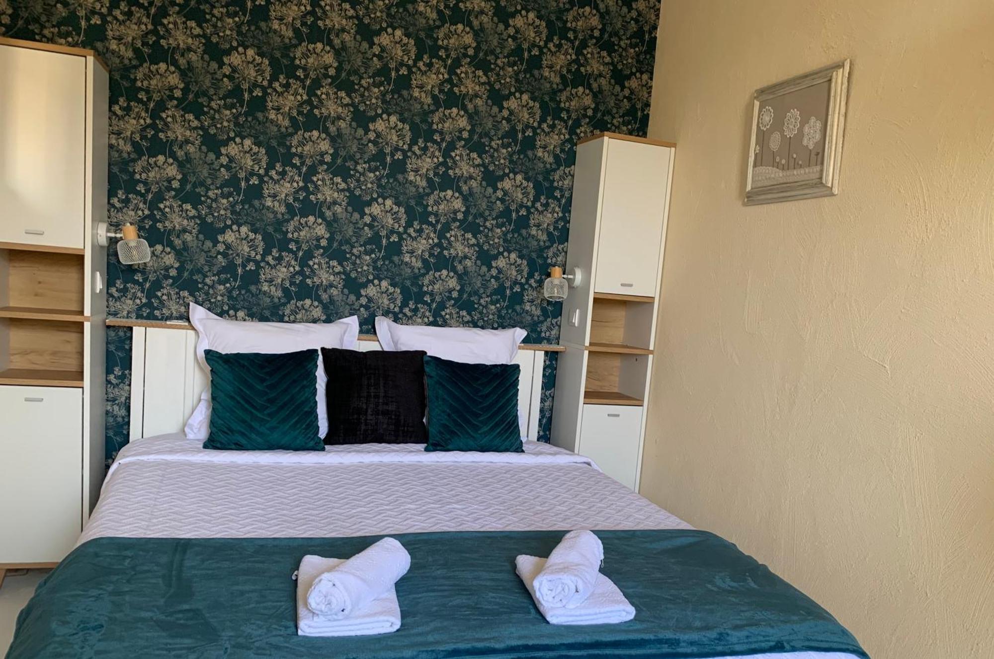 La Maison Du Bourg B&B Puisseguin ภายนอก รูปภาพ